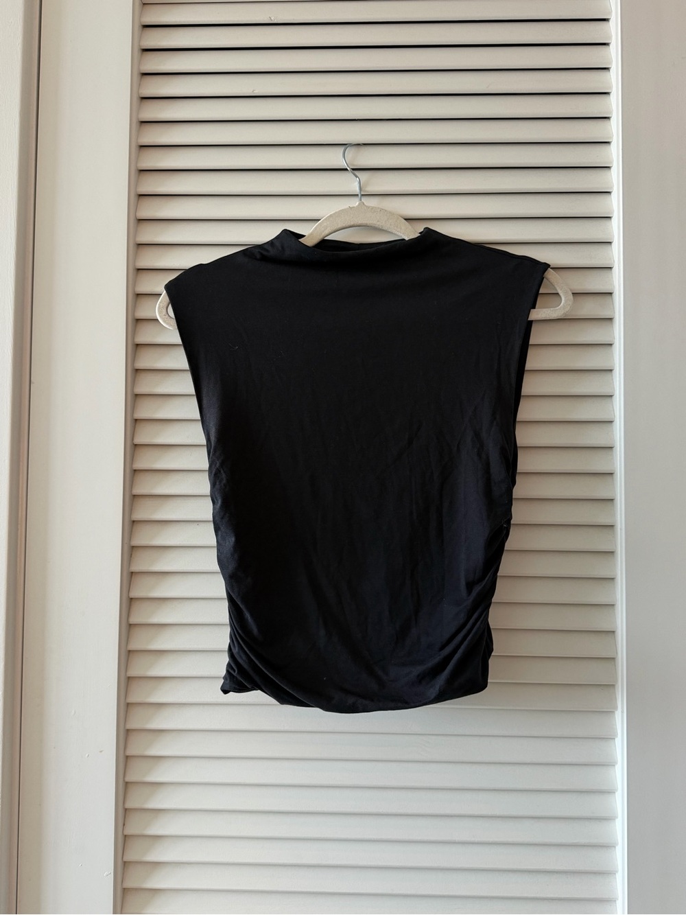 Abercrombie & Fitch Black High-Neck Sleeveless Tank